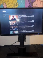 televisore united 28 pollici + staffa televisore universale.