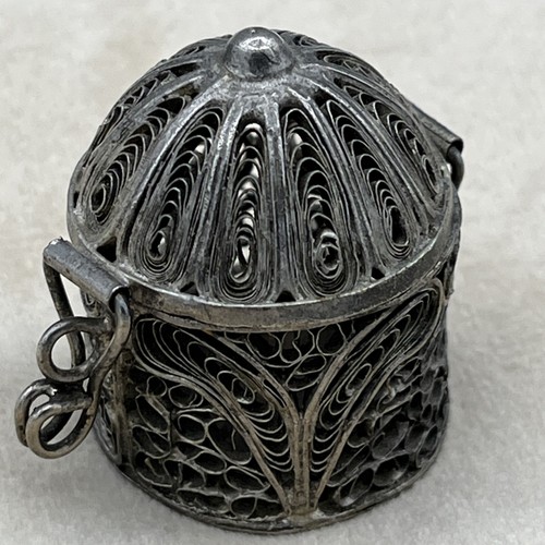 Ciondolo medaglione pomander