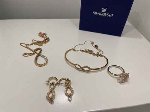 Set gioielli swarovski - gioielli, anello