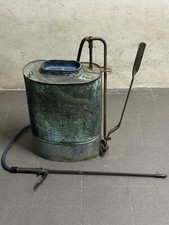 Pompa irroratrice antica per