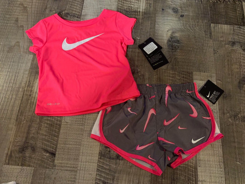Nuovo set pantaloncini - pantaloncini, nike