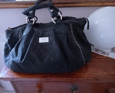 Borse Armani Collezioni nera moda fashion tracolla pelle elegante