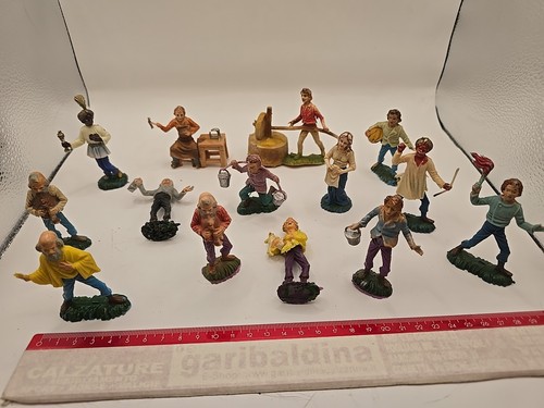 Lotto personaggi presepe