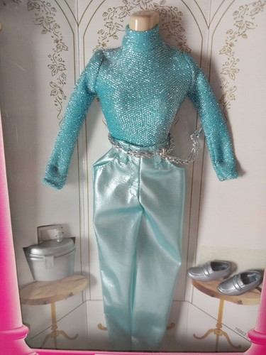 Barbie fashion avenue - barbie, boutique