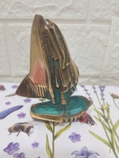 Bronzo Barca a vela Medhat Shafik - .   Scultura di Medhat Shafik.  