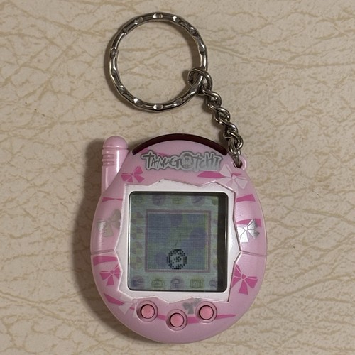 Tamagotchi connection 2004 - connection,