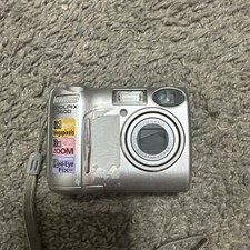 Nikon Coolpix 5600 5.1MP 3x