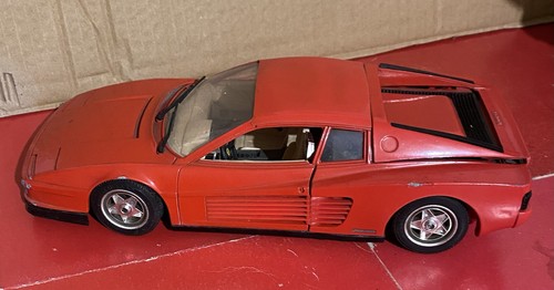 Die cast ferrari - die,