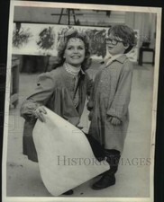 1979 Press Photo Lee Remick &