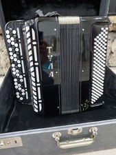 Fisarmonica a bottoni Bayan