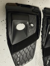 Left And Right. Audi S5 Black