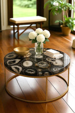 Affascinante Nero Agata Table