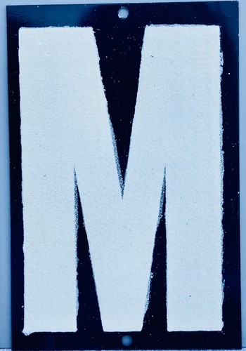 Casa riflettente lettere - riflettente, "m"