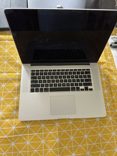 Apple macbook pro - apple, 15"