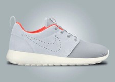 Nike Mens Roshe One Premium