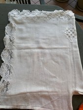 Antichi centrini in lino e