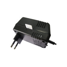 MICROSPIA AUDIO CON MICROFONO GSM OCCULTATO IN ALIMENTATORE