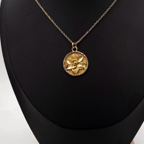 Collana con ciondolo - , magnolia