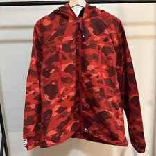 Giacca con cappuccio grande