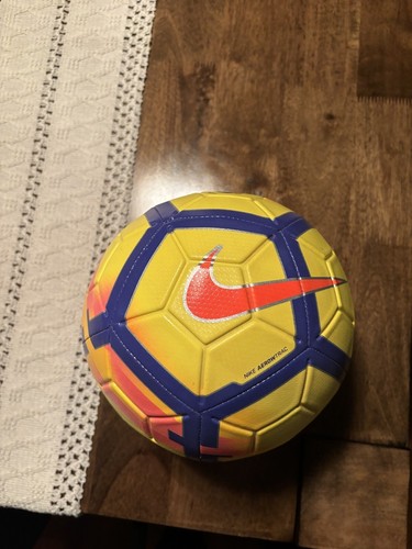 Nike ordem vis epl - hi-vis,