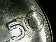 50 LIRE 1978 ERRORE - FRATTURA DI CONIO SUL VALORE AL ROVESCIO [B585]