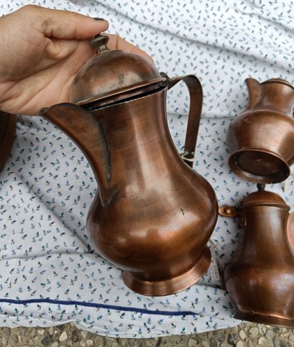 Pezzi di antiche teiere - pezzi,