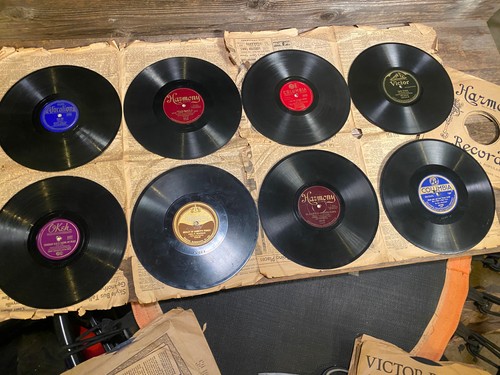 Antique victor gramophone - antique,