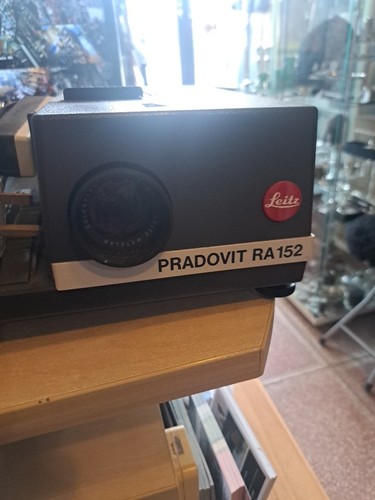 Proiettore diapositive leica - a,