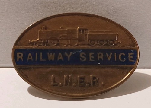 Ww2 lner railway service badge - lner,