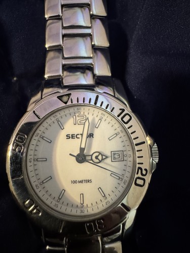 Sector 200 quartz analog - quartz,
