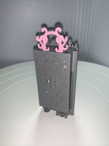 Monster high dolls trolley - dolls,