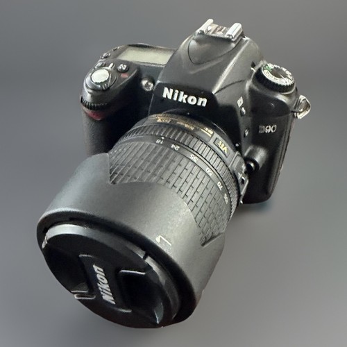 Nikon d90 dslr con - nikon,