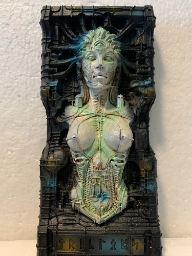 Statua queen alien - statua,