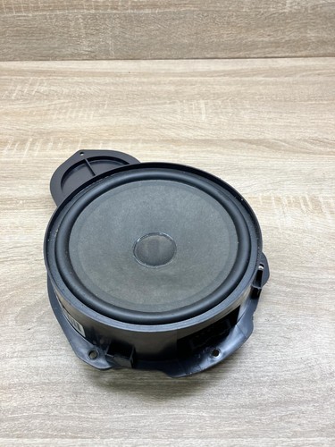 3c8035454 front door - front, speaker