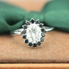 Anello di fidanzamento in oro