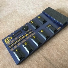 Processore a pedale multieffetto per chitarra BOSS GT-3 funzionante con caric...