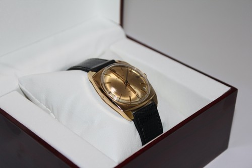 Vintage rare zenith cal 2542 - zenith, cal.