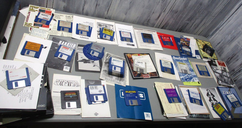 Amiga titoli lotto a 18 - titoli, f/a-18
