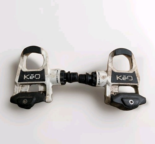 Coppia pedali bici - bici, keo