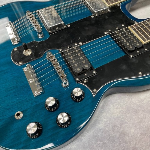 Chitarra elettrica blu doppio