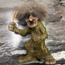 NyForm Spell-Binging Witch