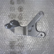 SUPPORTO PEDANA POSTERIORE PASSEGGERO DX SUZUKI GSXR 750 W