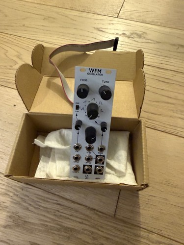 Oscillatore la67 wfm eurorack - oscillatore,