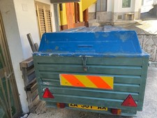 carrello adibito al trasporto cani