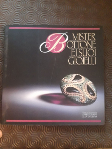 Mister bottone suoi - e,