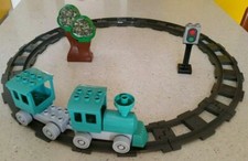 UNICO PLUS - USATO - TRENO CON BINARI SEMAFORO E ALBERO - COMPATIBILE LEGO DUPLO