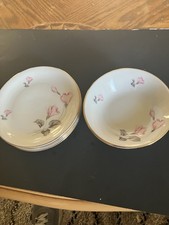 Dessert, piatti e ciotole