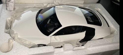 Kyosho audi white 18 - audi, die