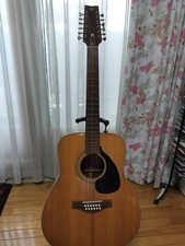 Etichetta rossa Yamaha FG-230