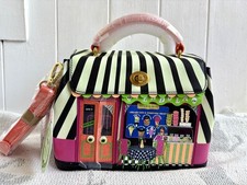 Vendula London Halloween